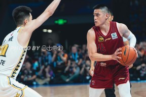 包含赛地聚焦：NBA常规赛转会期热度飙升；广厦男篮篮板制胜；球迷炸锅；数据趋势出现新变化的词条-开云APP